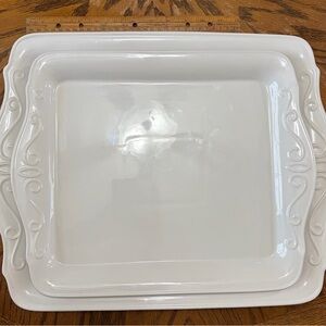 White Decorative Ceramic Serving Platter - Elegant Scroll Design